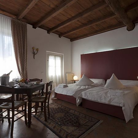 Agriturismo Cascina Marzana Hotel Pavia Exterior photo