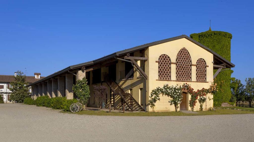 Agriturismo Cascina Marzana Hotel Pavia Exterior photo