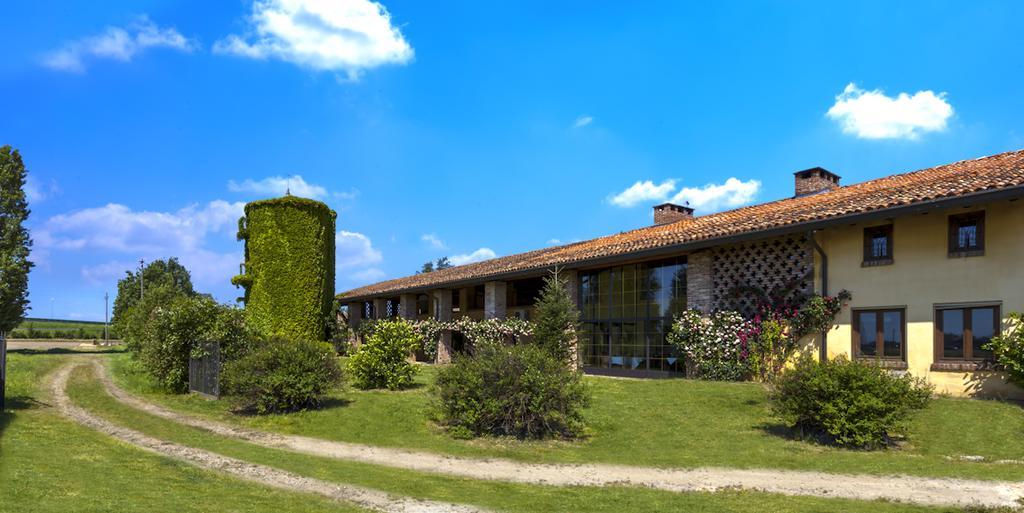 Agriturismo Cascina Marzana Hotel Pavia Exterior photo